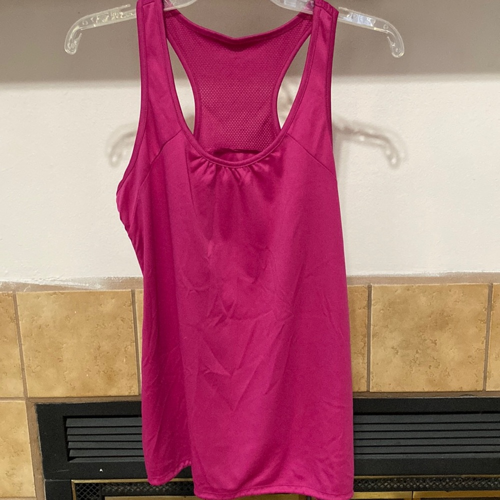 Danskin Now Women’s Semi-Fitted Pink Tank Top (size M)